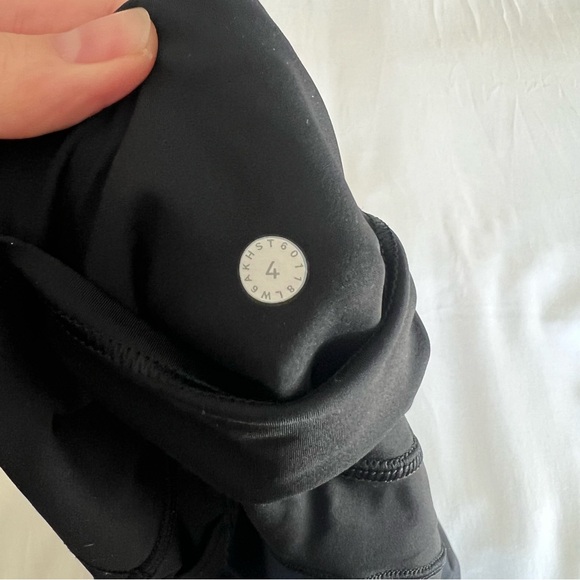 EUC Lululemon Fast & Free Crop (19”) - Picture 6 of 6